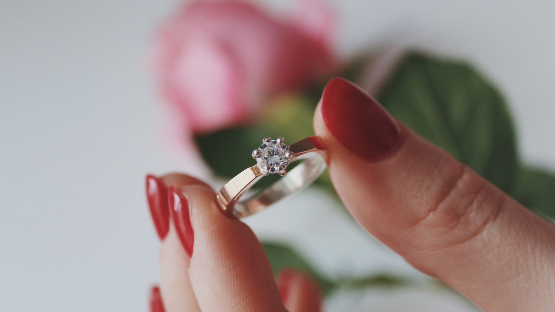 Pourquoi les bagues de luxe restent des pièces intemporelles ?