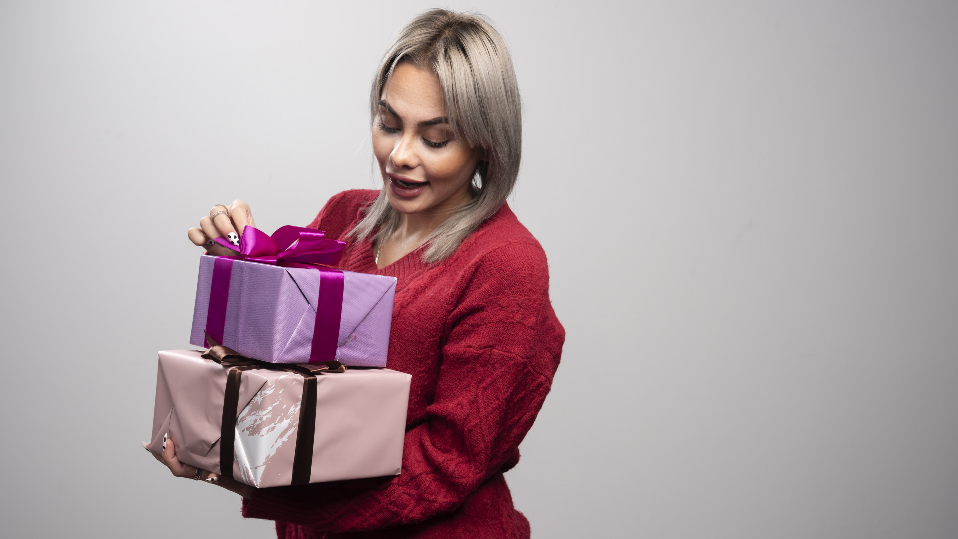 Choisir un cadeau pour une femme : par où commencer quand le budget se resserre ?